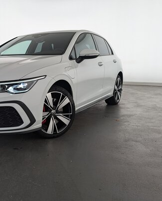 volkswagen-golf-viii